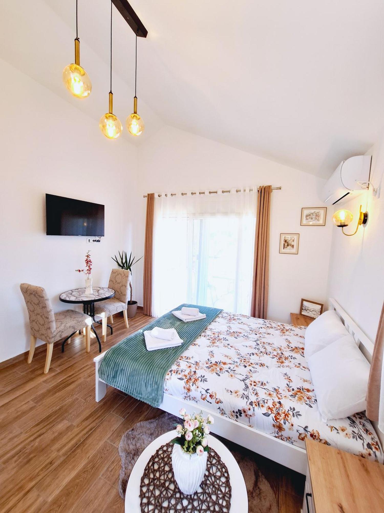 Sunny Side Apartments Rijeka Crnojevića Extérieur photo